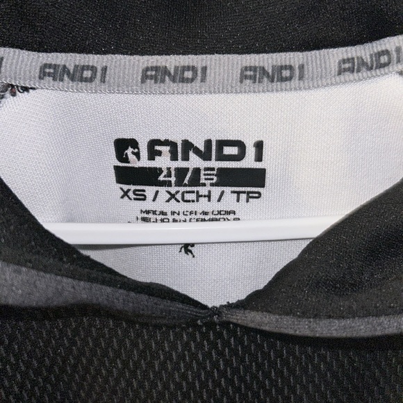 Kids AND1 Short Sleeve hoodie excellent used condition Size 4/5 - Picture 2 of 4